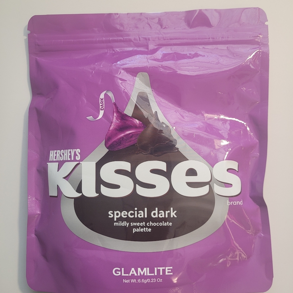 Hershey's KISSES x GLAMLITE Special Dark Palette